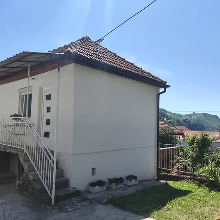 Apartman Lala *